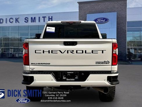 Used 2024 Chevrolet Silverado 2500 High Country w/ High Country Premium Package AWD/4WD image 5
