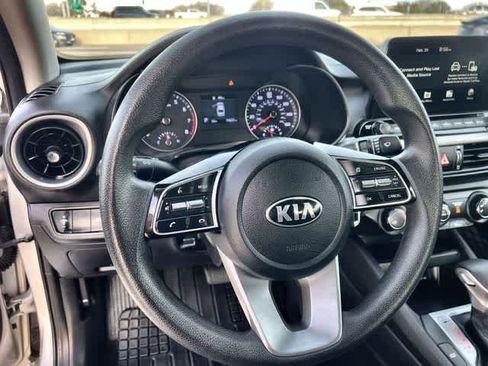 Used 2021 Kia Forte LXS image 17