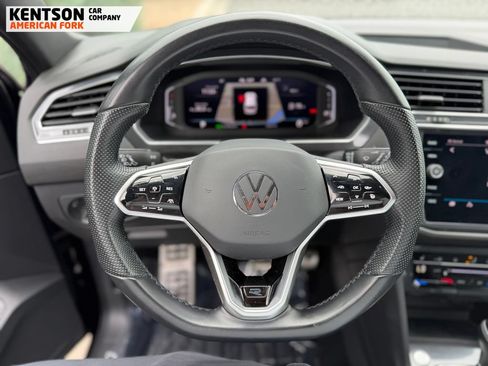 Used 2022 Volkswagen Tiguan SEL R-Line AWD/4WD image 11