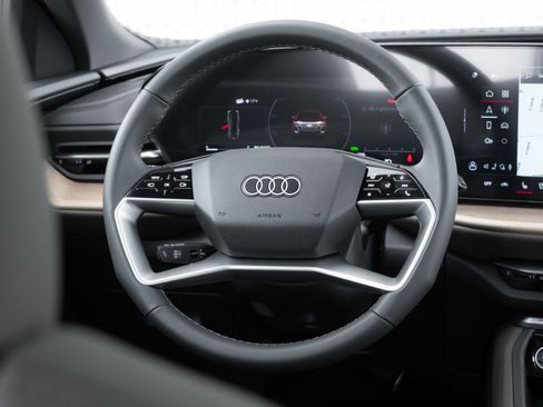 New 2025 Audi Q5 Premium Plus image 9