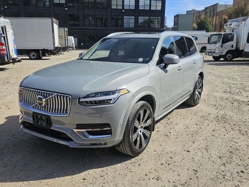 Certified 2025 Volvo XC90 B6 Plus w/ Protection Package image 2
