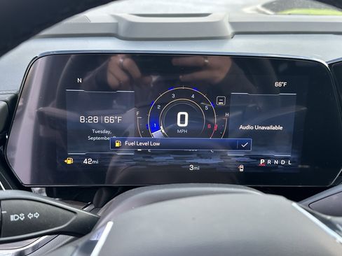 New 2025 Chevrolet Suburban LS image 22