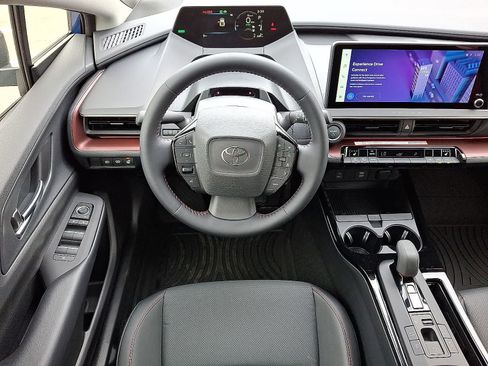 New 2026 Toyota Prius Plug-In Hybrid FWD image 10
