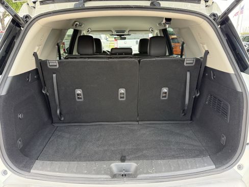 Used 2024 Nissan Pathfinder SL image 27