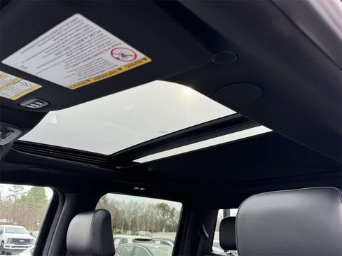 Used 2025 Ford F350 Platinum image 21