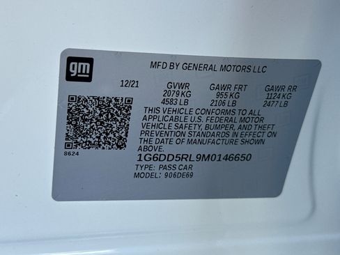 Used 2021 Cadillac CT4 V w/ Technology Package image 39