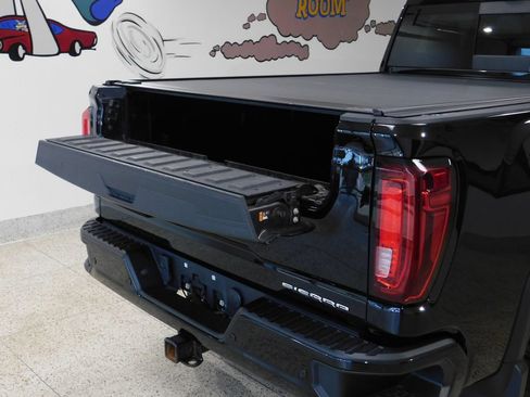 Used 2021 GMC Sierra 3500 Denali w/ Denali Ultimate Package AWD/4WD image 76