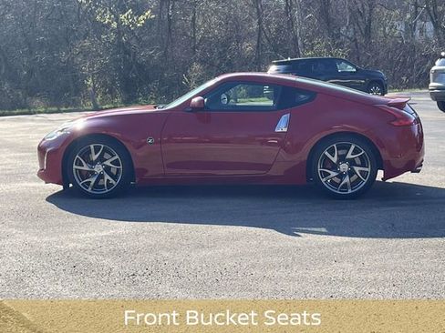 Used 2017 Nissan 370Z w/ Sport Package image 7