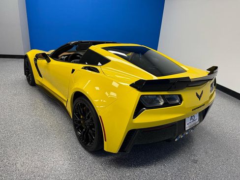 Used 2016 Chevrolet Corvette Z06 w/ 3LZ Preferred Equipment Group RWD image 10