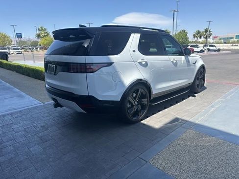 Used 2025 Land Rover Discovery Dynamic SE AWD/4WD image 5