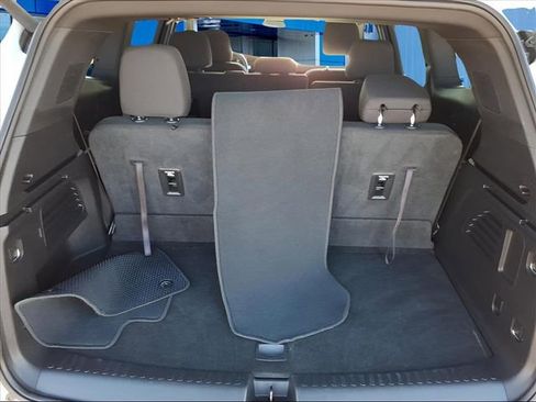 Used 2025 GMC Acadia Elevation image 20