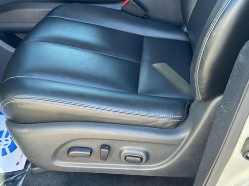 Used 2023 Nissan Murano SV image 24