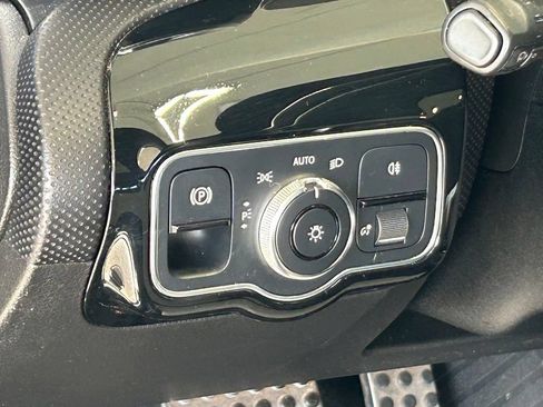 Used 2020 Mercedes-Benz A 220 image 32