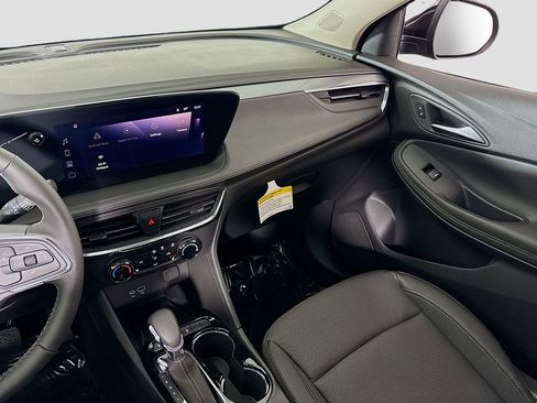 Used 2026 Buick Encore GX Preferred w/ Advanced Technology Package image 24