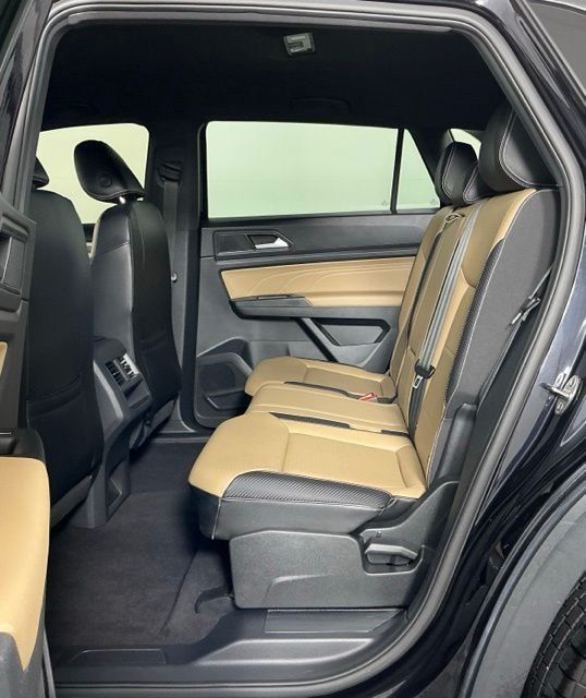 Used 2022 Volkswagen Atlas Cross Sport SE FWD image 20