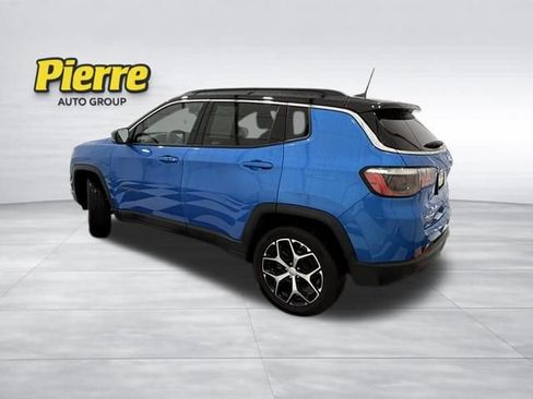 Used 2024 Jeep Compass Limited AWD/4WD image 2