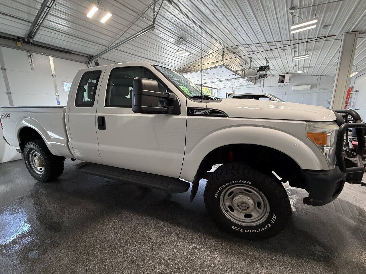 Used 2015 Ford F250 XL w/ FX4 Off-Road Package AWD/4WD image 6