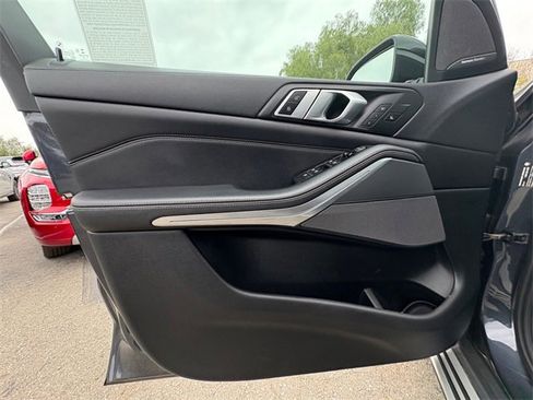 Used 2019 BMW X5 xDrive50i w/ Parking Assistance Package image 8