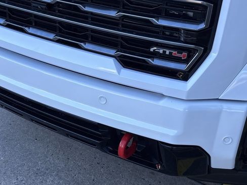 Used 2024 GMC Sierra 2500 AT4 w/ AT4 Premium Plus Package image 12