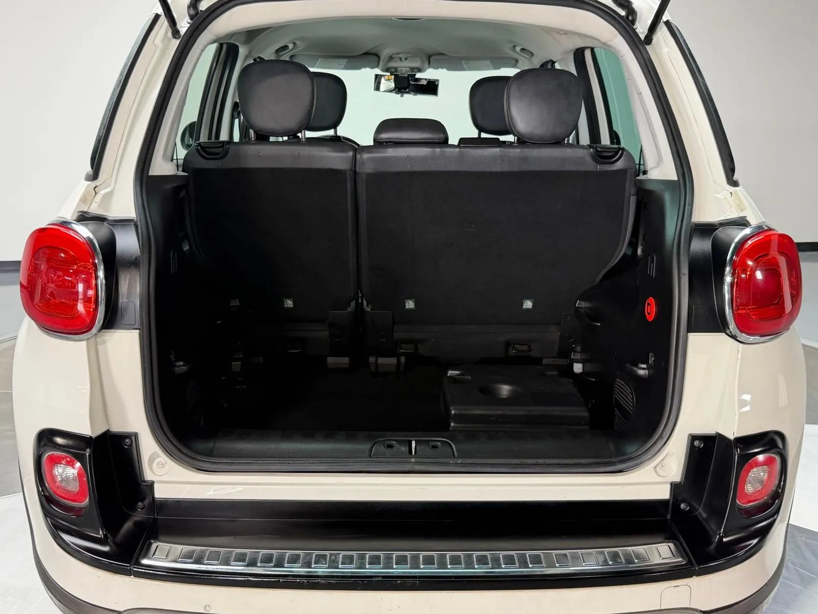 Used 2017 FIAT 500L Trekking FWD image 10