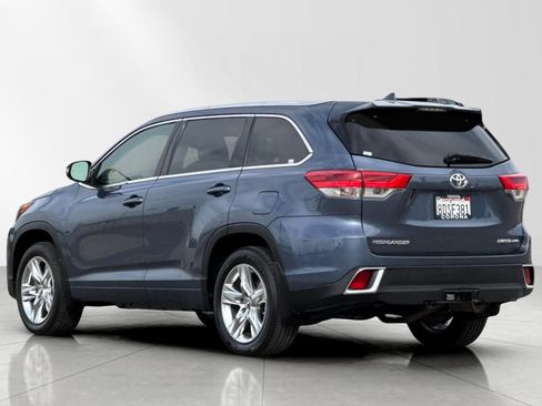 Used 2018 Toyota Highlander Limited image 6