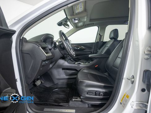 Used 2020 GMC Terrain Denali w/ Denali Premium Package AWD/4WD image 11