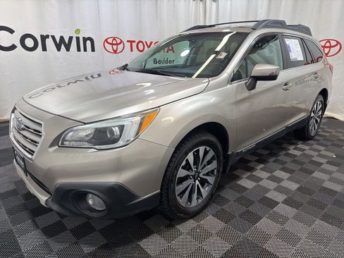 Used 2015 Subaru Outback 2.5i Limited image 3