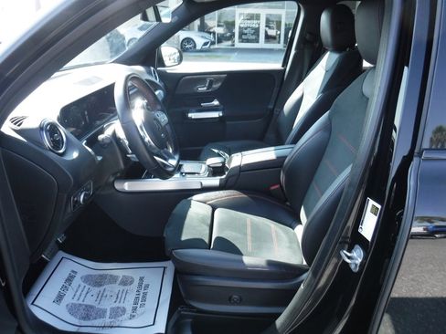 Used 2023 Mercedes-Benz GLB 250 image 14