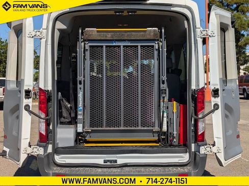 Used 2018 Ford Transit 350 XL image 5