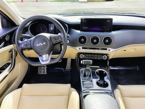 Used 2022 Kia Stinger GT-Line w/ Sun & Sound Package AWD/4WD image 38