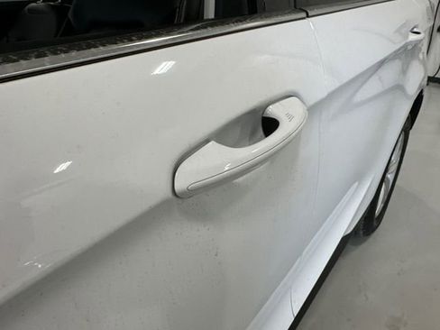 Used 2017 Ford Edge SEL w/ Equipment Group 201A image 15