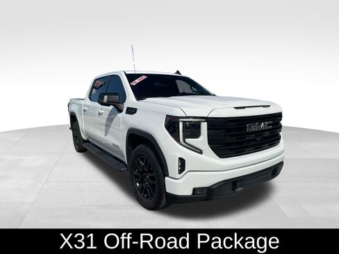 Used 2022 GMC Sierra 1500 Elevation w/ Elevation Premium Package image 3
