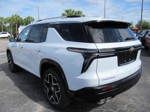 New 2026 Chevrolet Traverse High Country FWD image 7