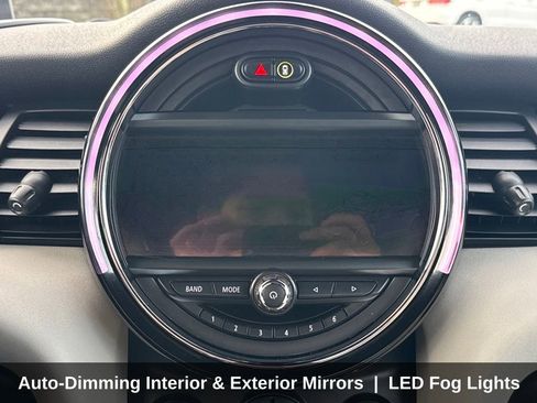 Used 2019 MINI Cooper S image 23