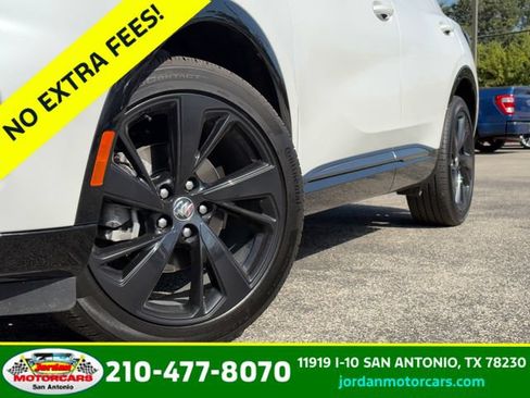 Used 2023 Buick Envision Preferred w/ Sport Touring Package AWD/4WD image 2
