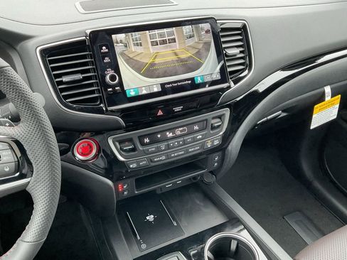 New 2026 Honda Ridgeline Black Edition image 15