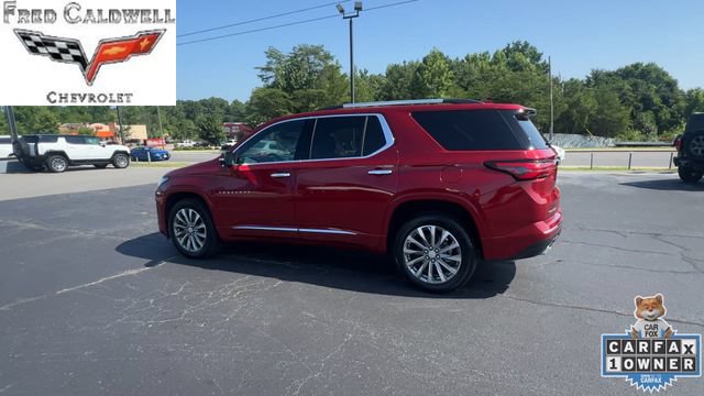Used 2023 Chevrolet Traverse Premier FWD image 6