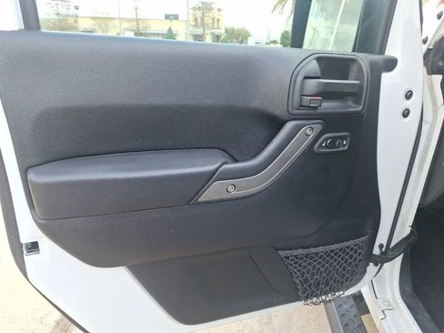 Used 2017 Jeep Wrangler Unlimited Sport w/ Quick Order Package 24S image 13