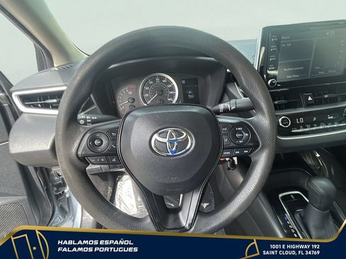 Used 2020 Toyota Corolla LE FWD image 14