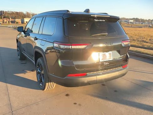 New 2025 Jeep Grand Cherokee L Altitude image 7