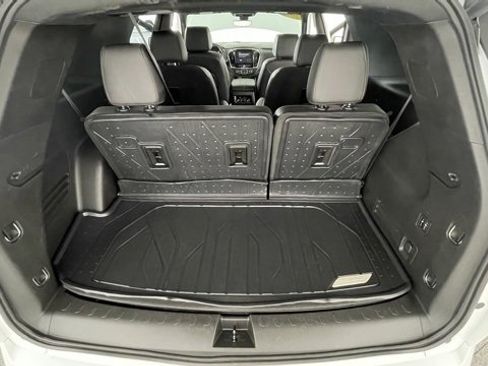 Used 2024 Chevrolet Traverse High Country image 47