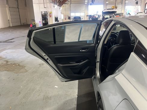 Used 2020 Nissan Altima 2.5 SL AWD/4WD image 21
