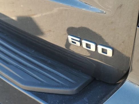 Used 2022 Cadillac Escalade Premium Luxury image 35