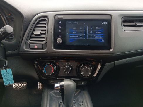 Certified 2022 Honda HR-V Sport image 18