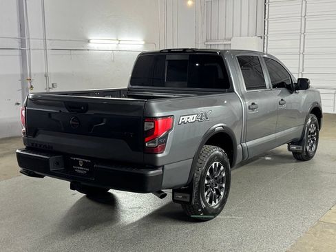 Used 2020 Nissan Titan PRO-4X w/ Pro-4x Convenience Package AWD/4WD image 11