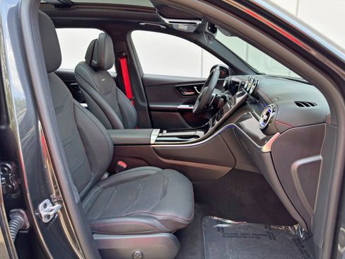 Used 2024 Mercedes-Benz GLC 43 AMG 4MATIC image 16