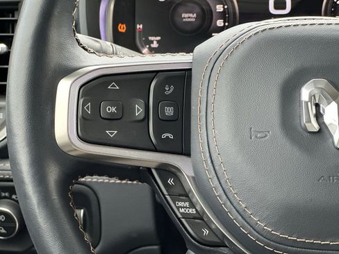 Used 2025 RAM 1500 Tungsten AWD/4WD image 30