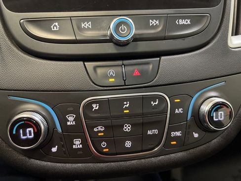 Used 2022 Chevrolet Malibu LT image 26