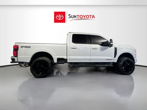 Used 2025 Ford F250 Lariat w/ Lariat Ultimate Package AWD/4WD image 2