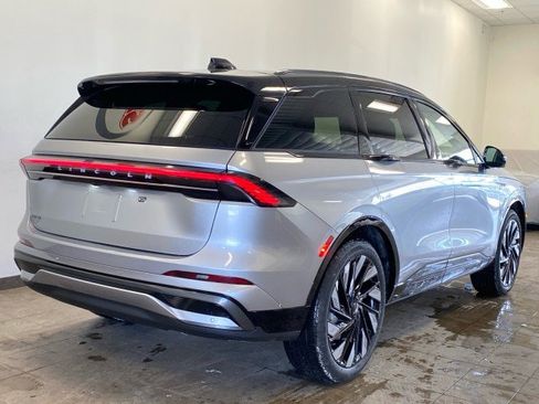 New 2026 Lincoln Nautilus Reserve image 7